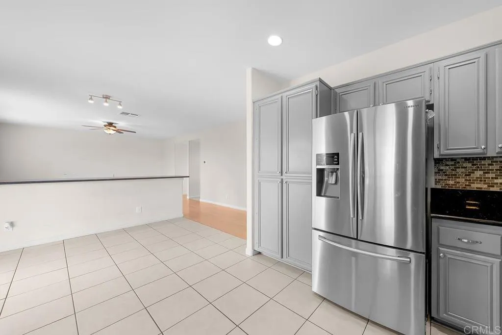 https://cdn.realtyfeed.com/cdn/127/306752710/dee7bd98eea3e759876315cbe1b82fa6.webp