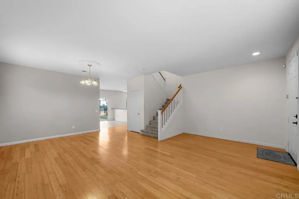 https://cdn.realtyfeed.com/cdn/127/306752710/f6eb08ff059a96c05341385aefb9bbdf.webp