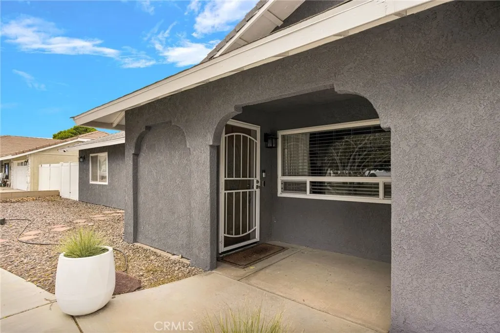 19075 Bay Meadows, Apple Valley, CA 92308 - Photo 3 of 43, Apple Valley, CA