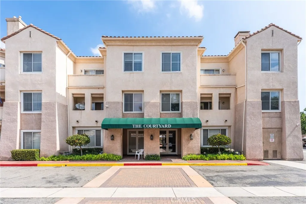 130 S Barranca Unit 110, West Covina, CA 91791 - Photo 3 of 32, West Covina, CA