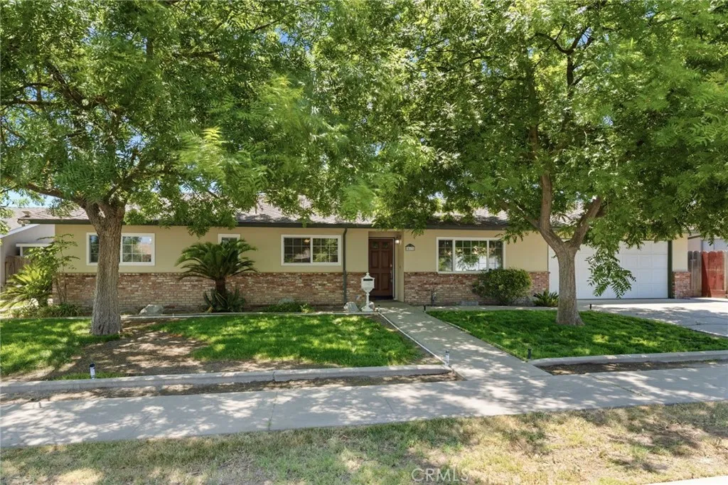 417 E Magnolia, Hanford, CA 93230 - Photo 3 of 44, Hanford, CA