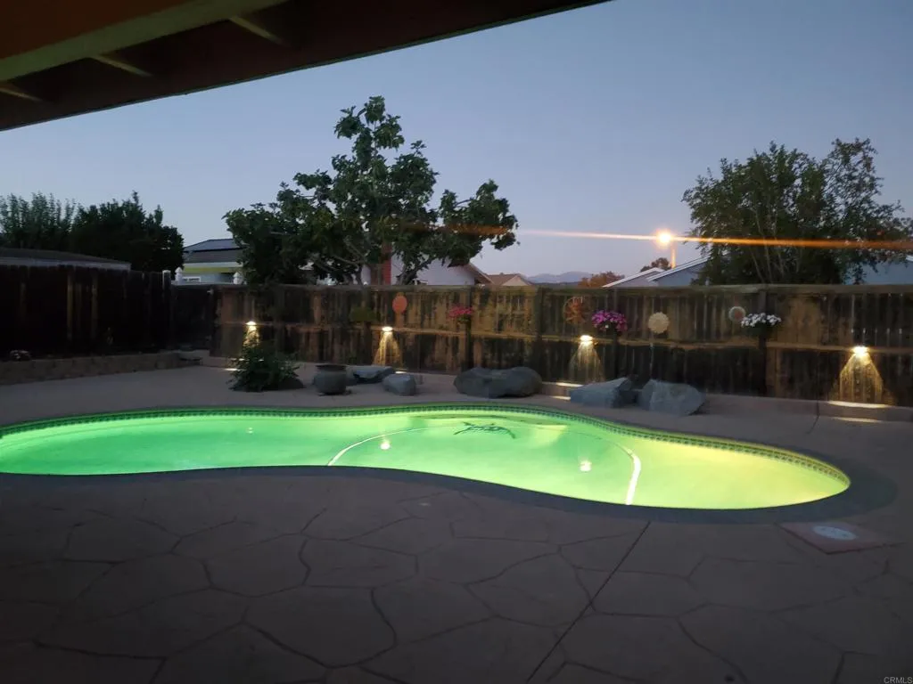 https://cdn.realtyfeed.com/cdn/127/306752730/00b855a40ebeec8cc94cd0daaa6e3e4d.webp