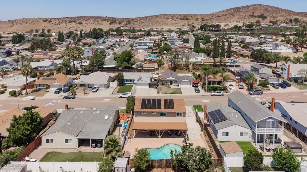 https://cdn.realtyfeed.com/cdn/127/306752730/2845544075dbebf22a99f2dd969d9240.webp