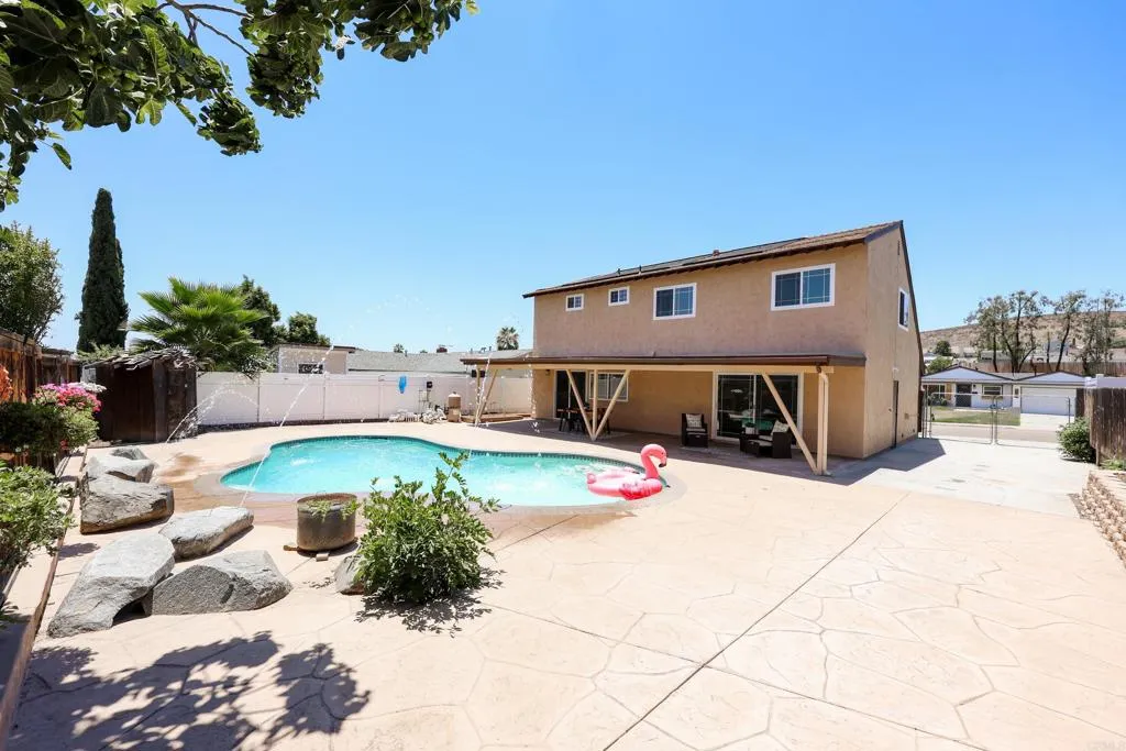 https://cdn.realtyfeed.com/cdn/127/306752730/2f656ec317e20d838ecb8e7427003f24.webp