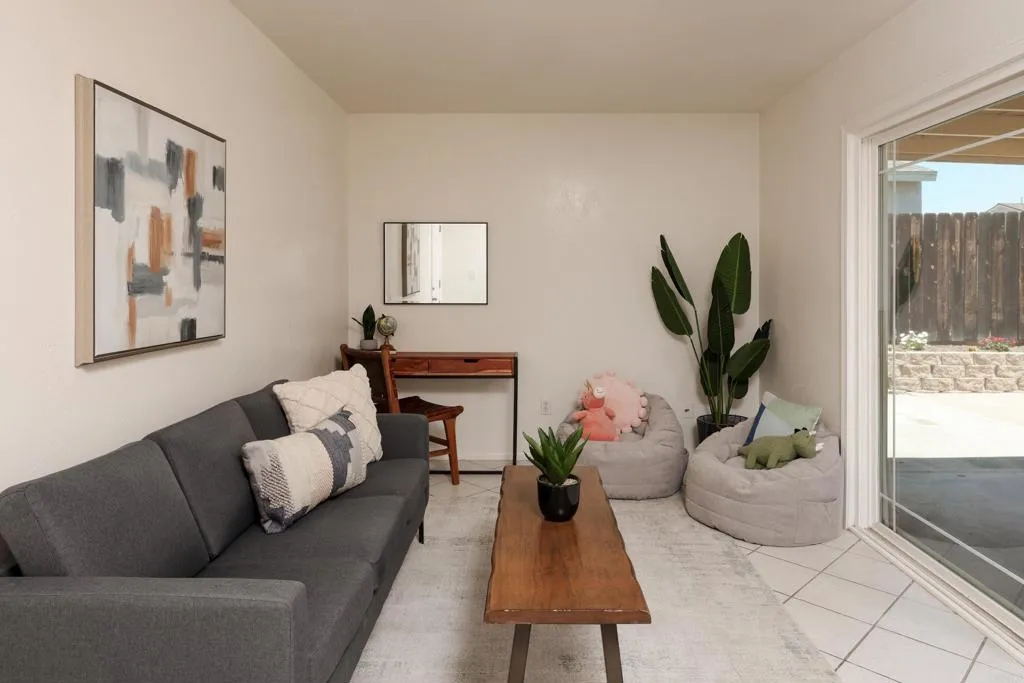 https://cdn.realtyfeed.com/cdn/127/306752730/cc889b4820f83e3308a62b96758512da.webp
