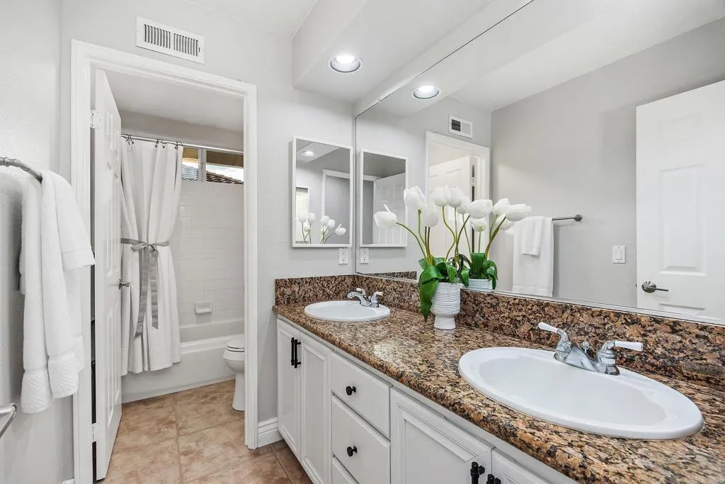 https://cdn.realtyfeed.com/cdn/127/306752731/244579e28d87e4603285ad47745de3b5.webp