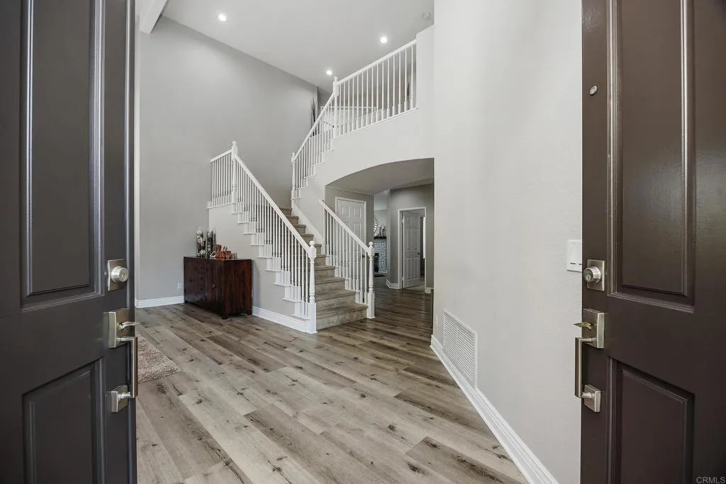 https://cdn.realtyfeed.com/cdn/127/306752731/41f27eda8f5d6751b10c8241e34f6d8a.webp