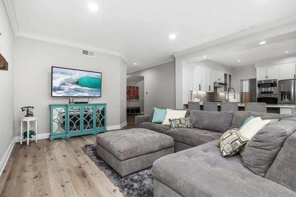 https://cdn.realtyfeed.com/cdn/127/306752731/7093b2ea1ebcacaa5efd52ec16f95e9c.webp