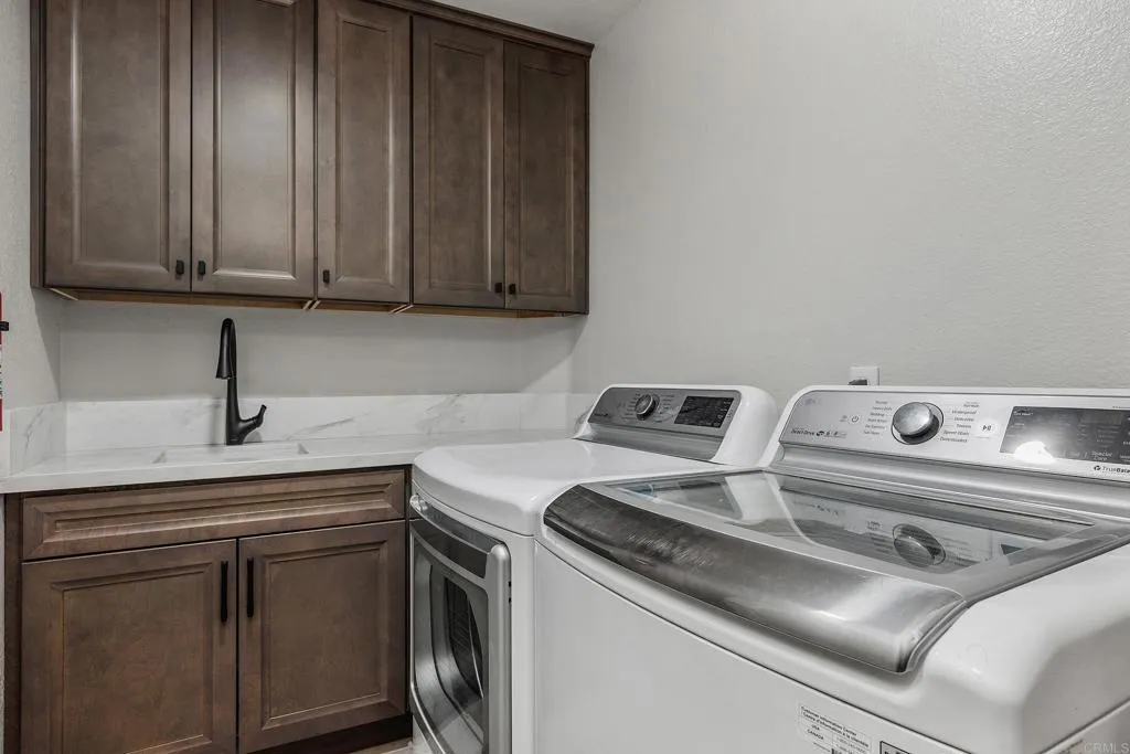 https://cdn.realtyfeed.com/cdn/127/306752731/76995f1b250374152a210baa4250bb18.webp