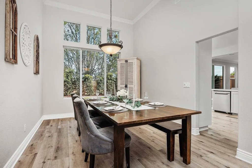 https://cdn.realtyfeed.com/cdn/127/306752731/803cf5f6c5540c9a2a49e34800af5f49.webp