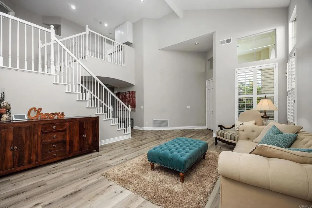 https://cdn.realtyfeed.com/cdn/127/306752731/e103337a1dd30cdf1d4e44dd5924783e.webp
