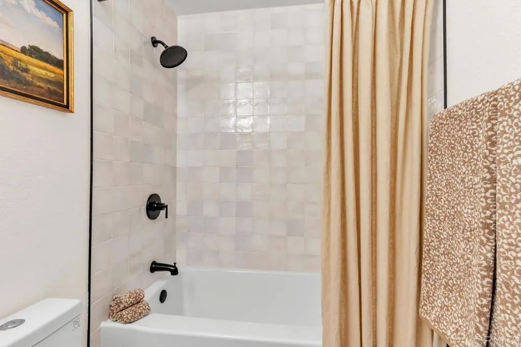 https://cdn.realtyfeed.com/cdn/127/306752760/03d026f386a5d74869b099c230ed41eb.webp