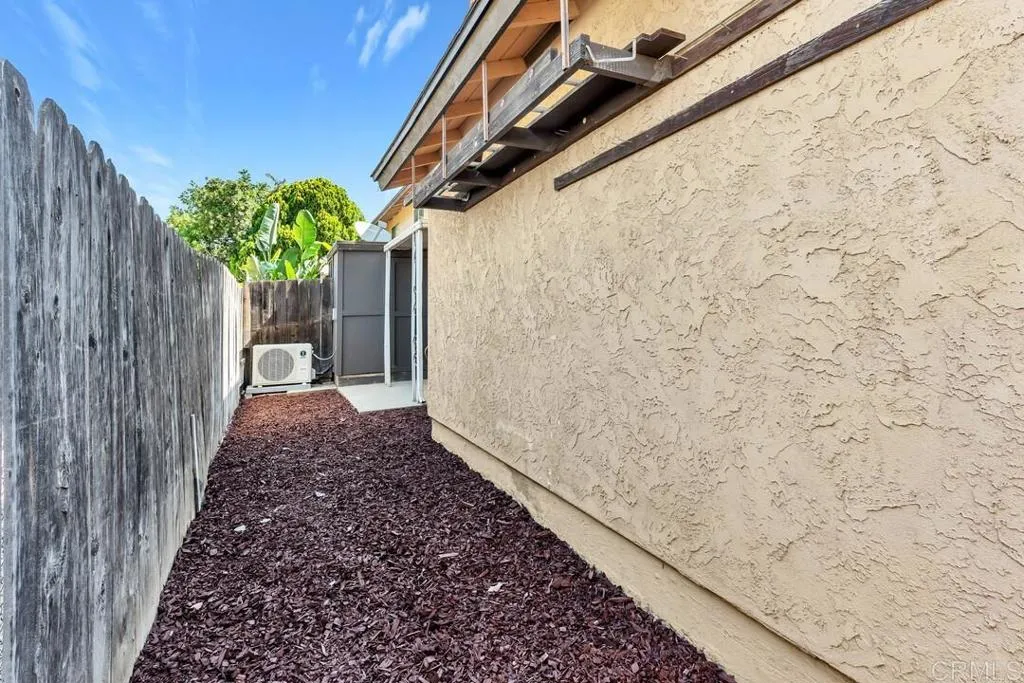 https://cdn.realtyfeed.com/cdn/127/306752760/03ddc56428f5acaf4027d999bb455e32.webp