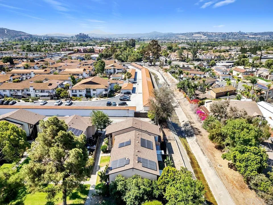 https://cdn.realtyfeed.com/cdn/127/306752760/4c2b4058b52bcc369ce2ab554ec9eeb3.webp