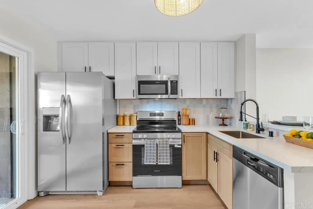 https://cdn.realtyfeed.com/cdn/127/306752760/d1b92b9c215bdbabd8a8ca8a8b08a9a9.webp