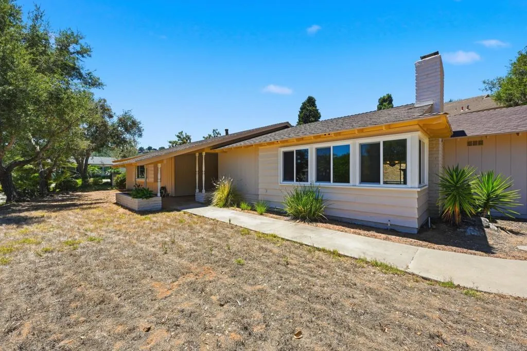 https://cdn.realtyfeed.com/cdn/127/306752761/4c30136ac33a5548e563ca782de568b7.webp