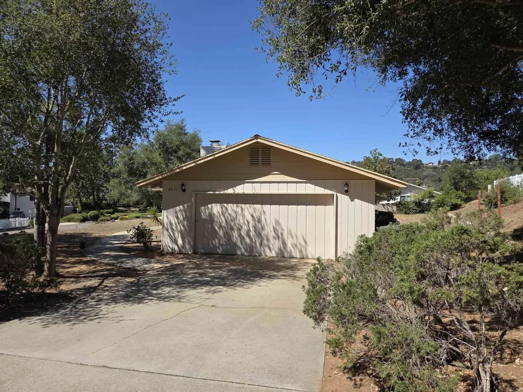 https://cdn.realtyfeed.com/cdn/127/306752761/bf977779e271daba3fd0aaae3533d6db.webp