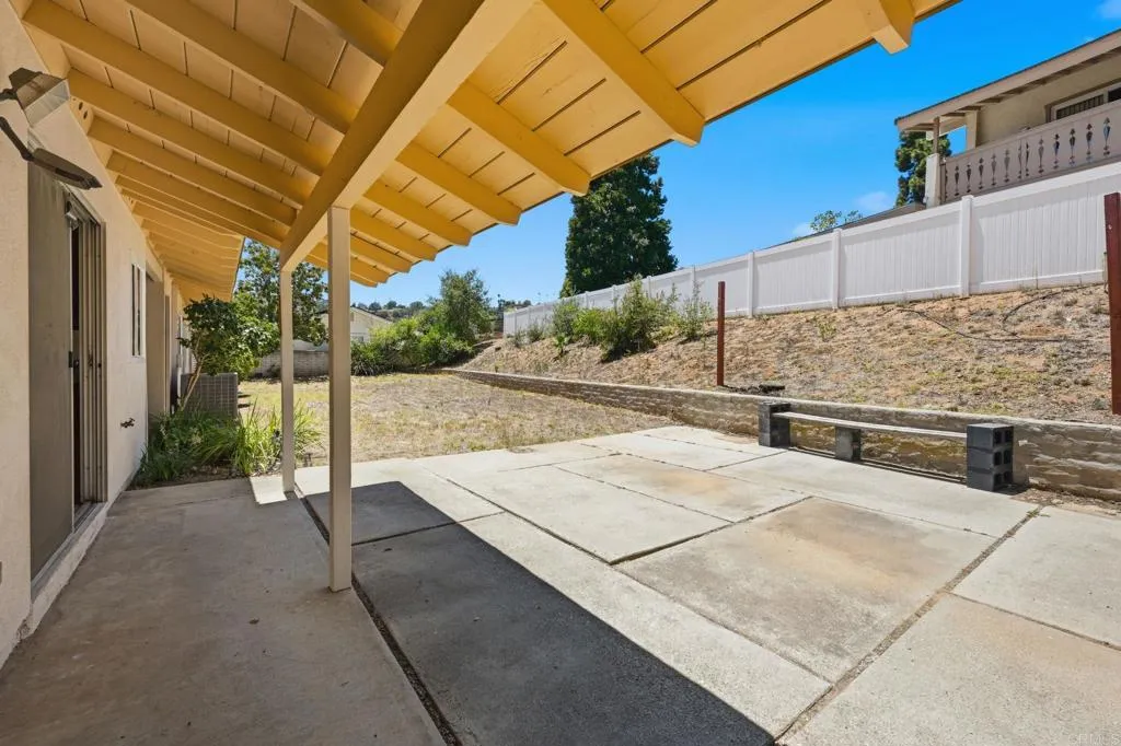 https://cdn.realtyfeed.com/cdn/127/306752761/d0c0081d1275ef8aa7dfa737eeffd28f.webp