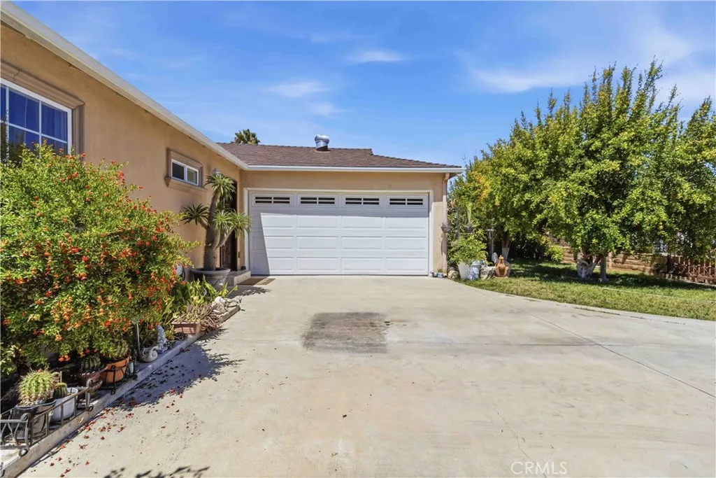 19406 Enadia, Reseda, CA 91335 - Photo 4 of 34, Reseda, CA