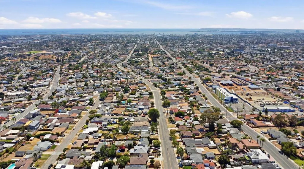 https://cdn.realtyfeed.com/cdn/127/306752793/77c8729ff4f5d7727ef4fe82108caa4b.webp
