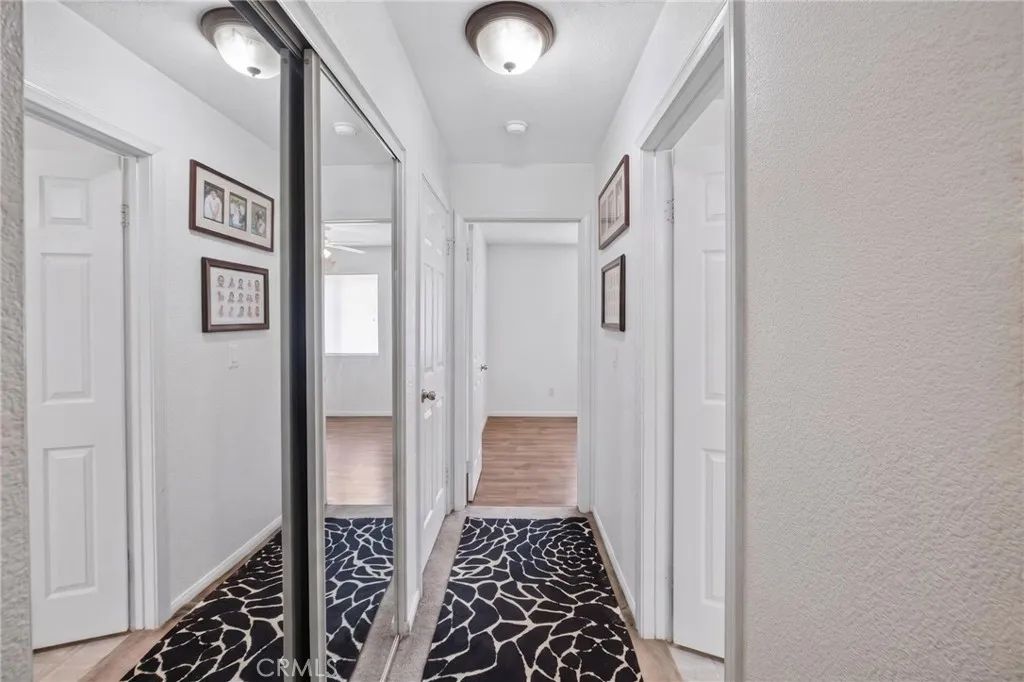 https://cdn.realtyfeed.com/cdn/127/306752796/311831681e86a0068ce43b2231484b6b.webp