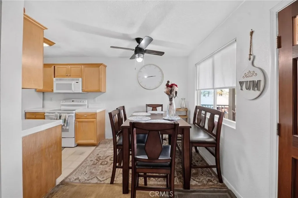https://cdn.realtyfeed.com/cdn/127/306752796/94cb9725175c62d54b533d59d6d268e5.webp