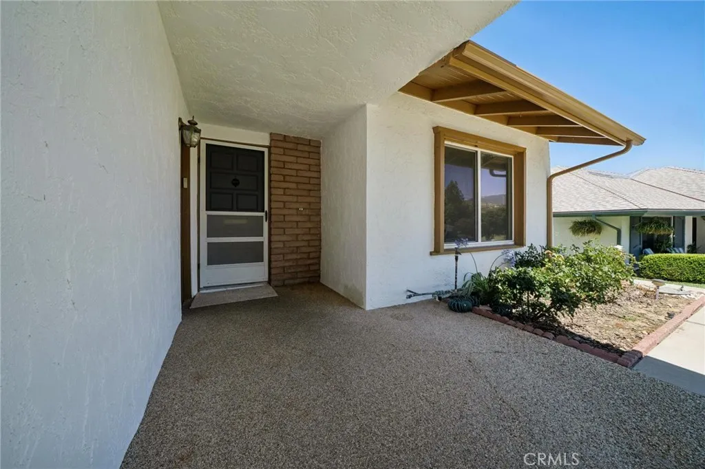 19311 Oak Crossing Road, Newhall, CA 91321 - Photo 2 of 49, Newhall, CA