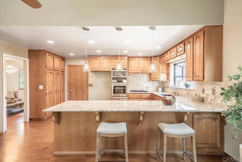 https://cdn.realtyfeed.com/cdn/127/306752831/22eb1cd73c01c6d322d8a248108c035b.webp