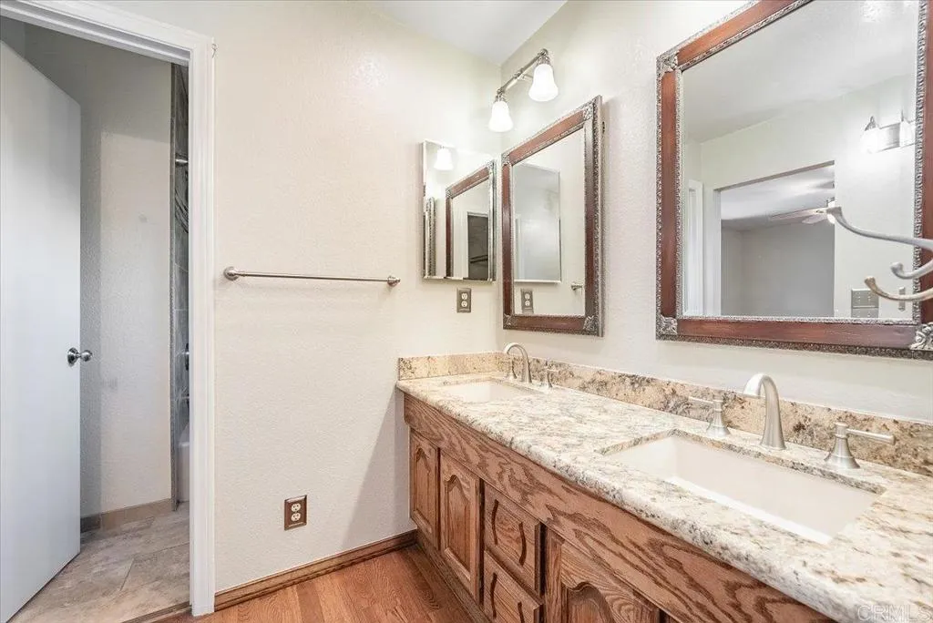 https://cdn.realtyfeed.com/cdn/127/306752831/88f56fabda87e69568be4932a10e1435.webp