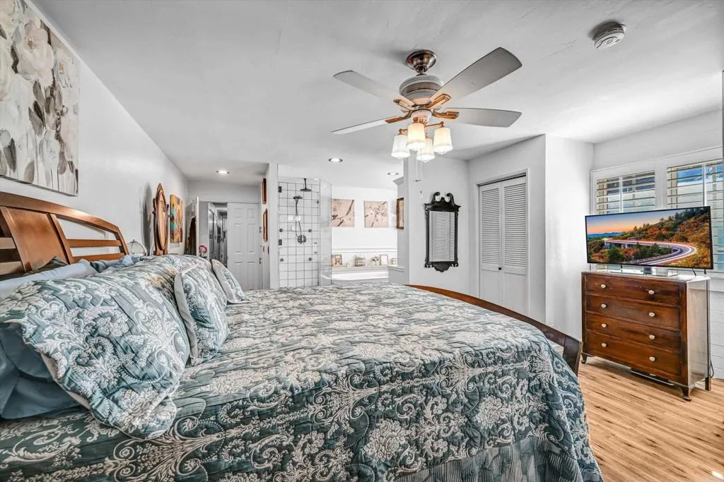 https://cdn.realtyfeed.com/cdn/127/306752837/6de3dca8d033b7c6b422832a7842694b.webp