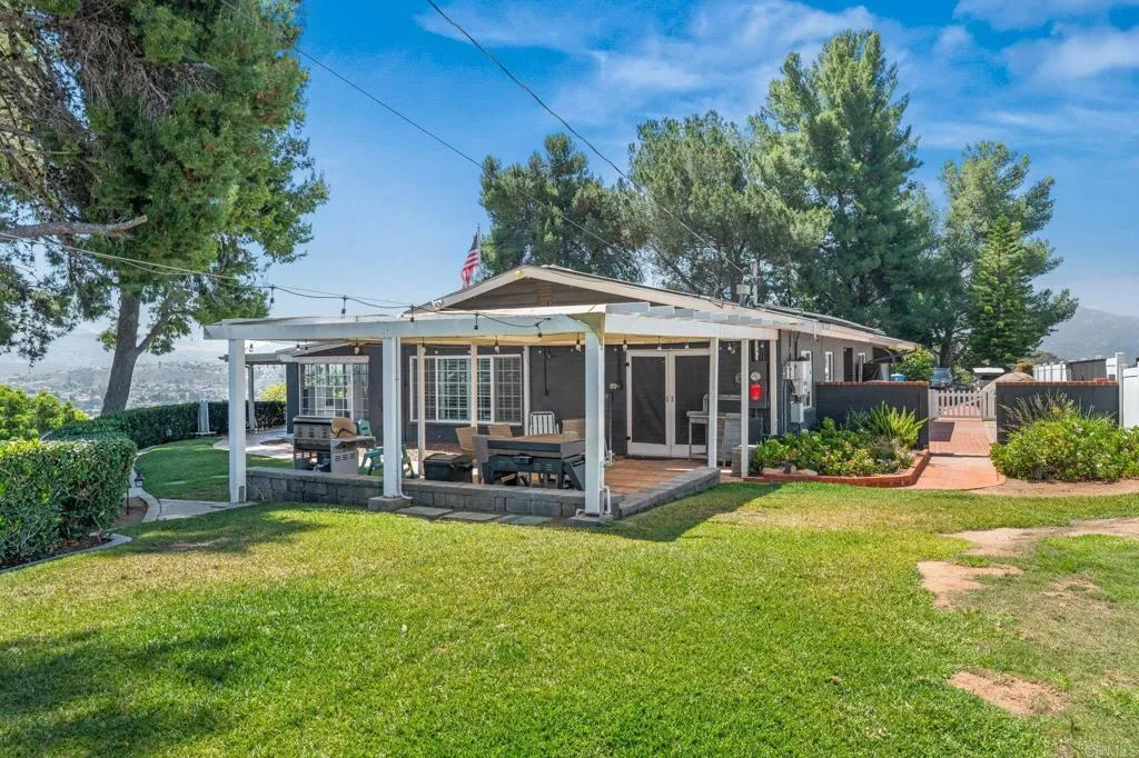 https://cdn.realtyfeed.com/cdn/127/306752837/e6a1969e5a6830dd30d533c59135f1f1.webp