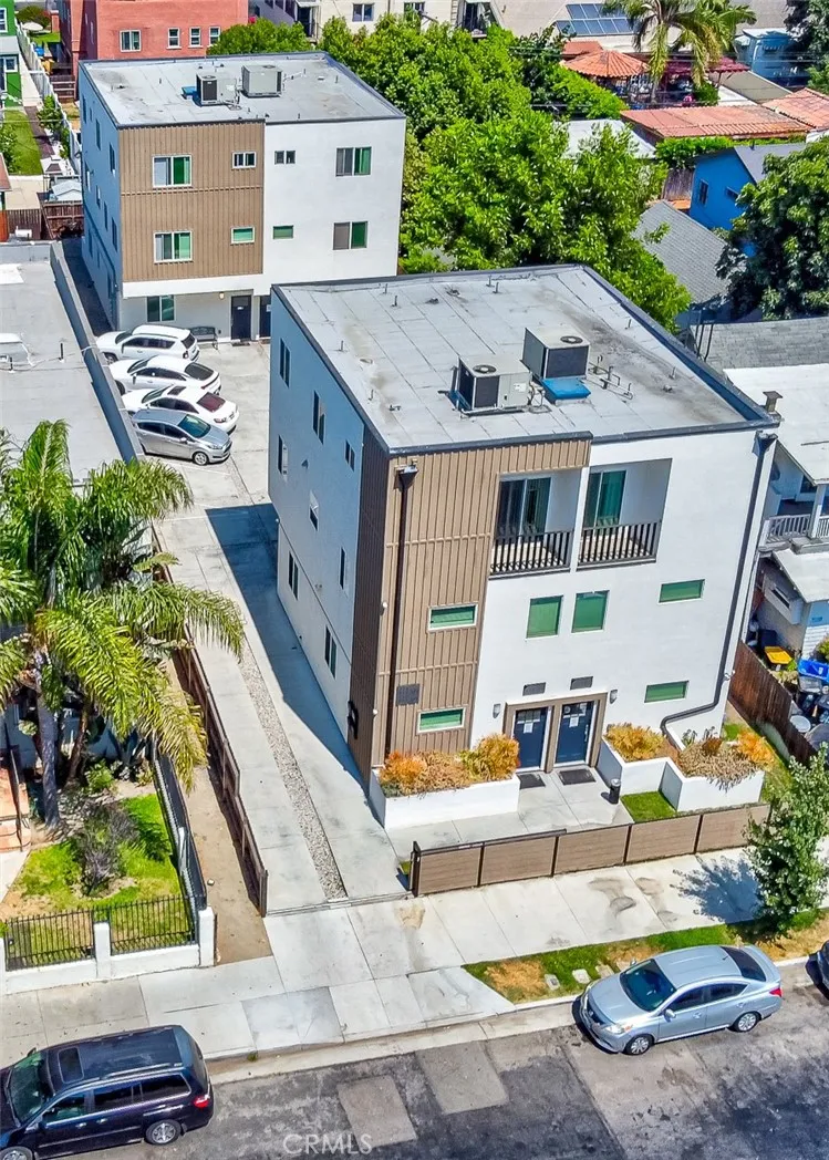 715 W 47th Street, Los Angeles, CA 90037 - Photo 4 of 5, Los Angeles, CA
