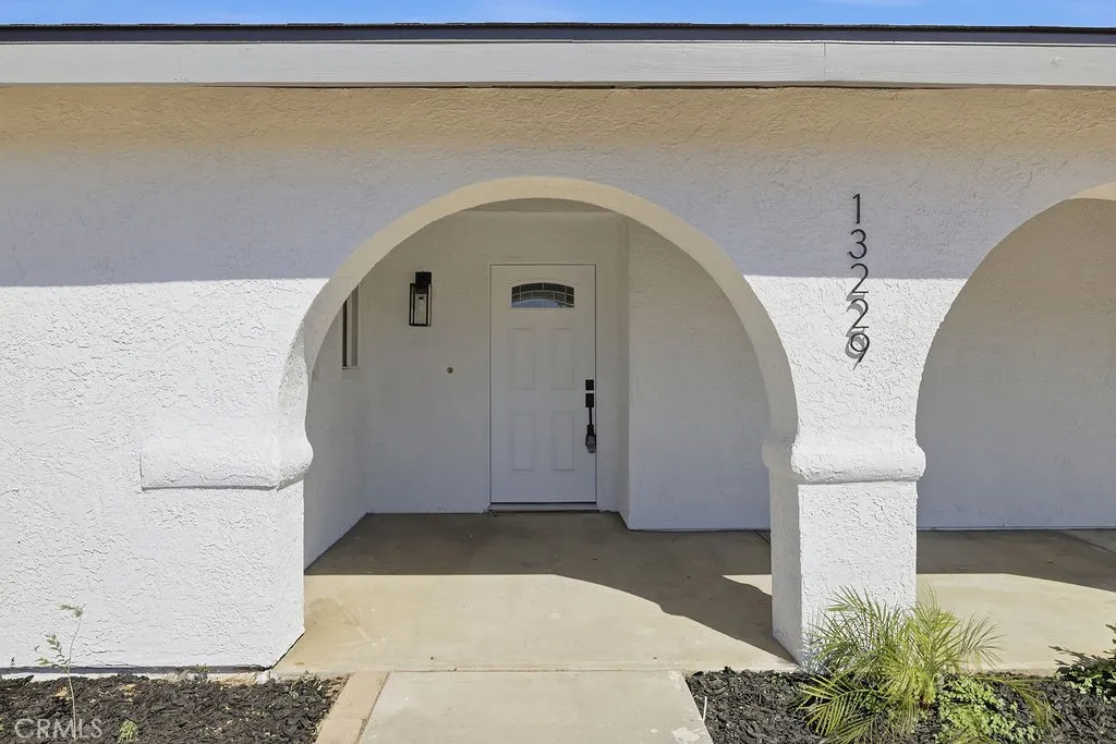 13229 Algonquin Road, Apple Valley, CA 92308 - Photo 3 of 35, Apple Valley, CA