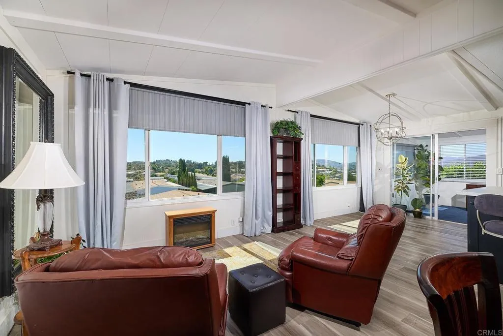 https://cdn.realtyfeed.com/cdn/127/306752891/45807dd0edff95f95221a9eb440d6a85.webp