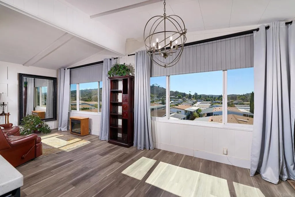 https://cdn.realtyfeed.com/cdn/127/306752891/74d70135c3a0bf1515c4527b17a531b2.webp