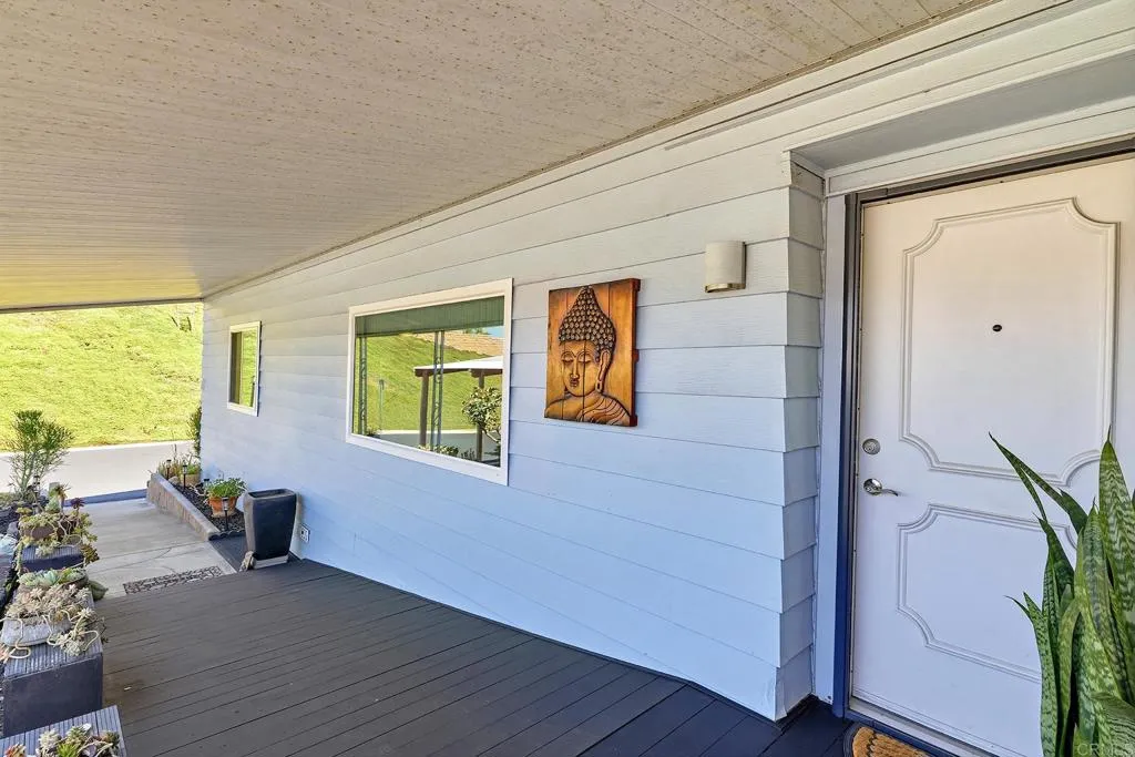 https://cdn.realtyfeed.com/cdn/127/306752891/96c16592b3bcc238aa61b58f04a1bfde.webp