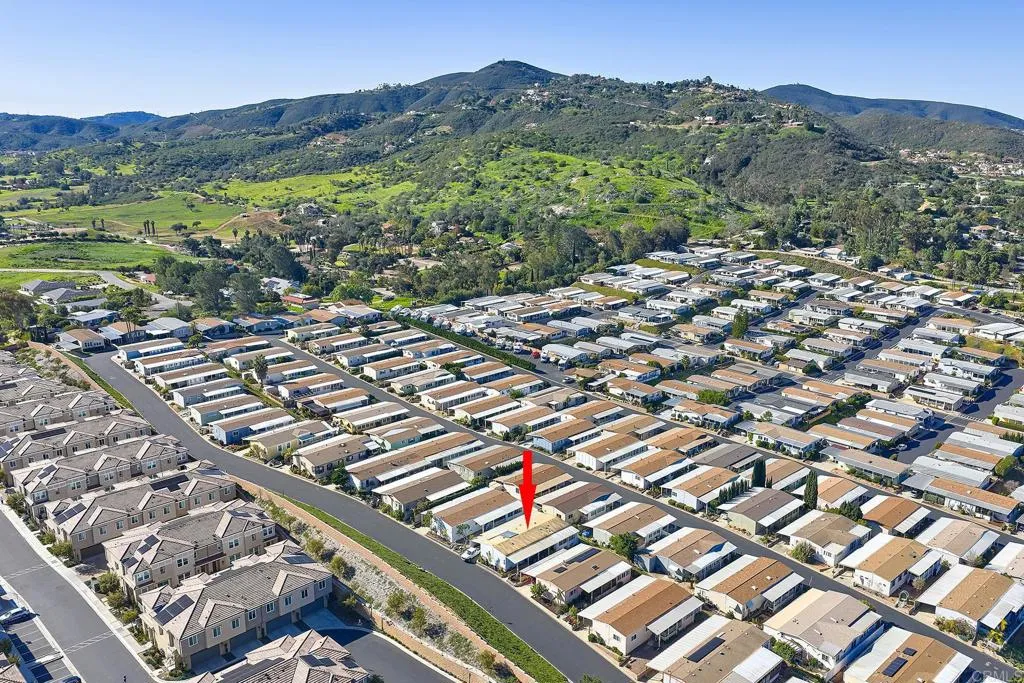 https://cdn.realtyfeed.com/cdn/127/306752891/df7bdb3a1601134cfc307d92d7e5ebb9.webp