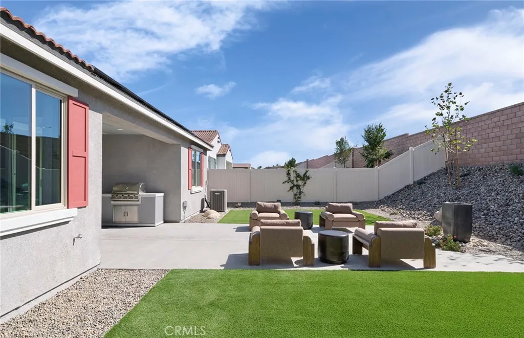 25202 Banded Hills Drive, Menifee, CA 92585 - Main photo, Menifee, CA