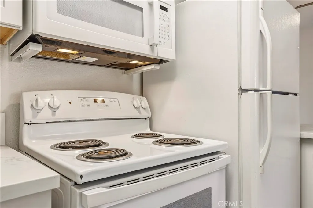 Photo #7: SW26136312 Listing: Photo #7