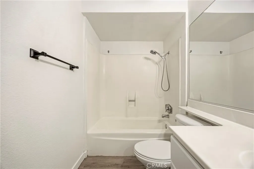 Photo #23: SW26136312 Listing: Photo #23