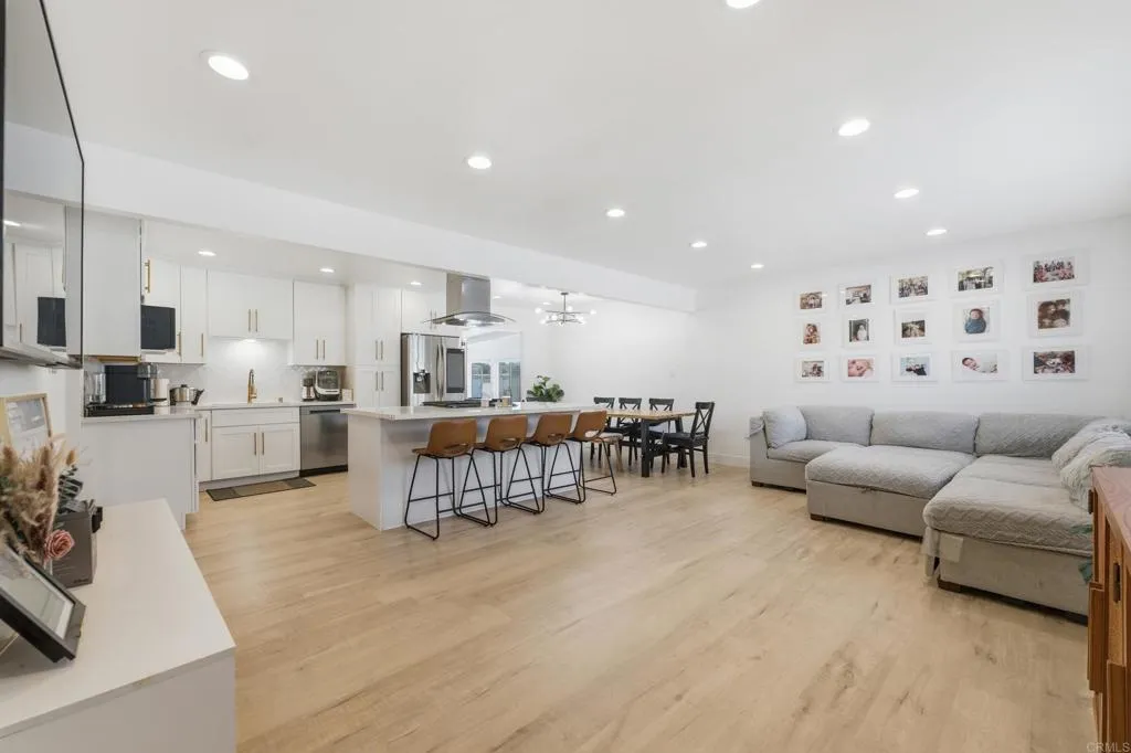 https://cdn.realtyfeed.com/cdn/127/306752912/963031e825e8e38e725864d73e8efda8.webp