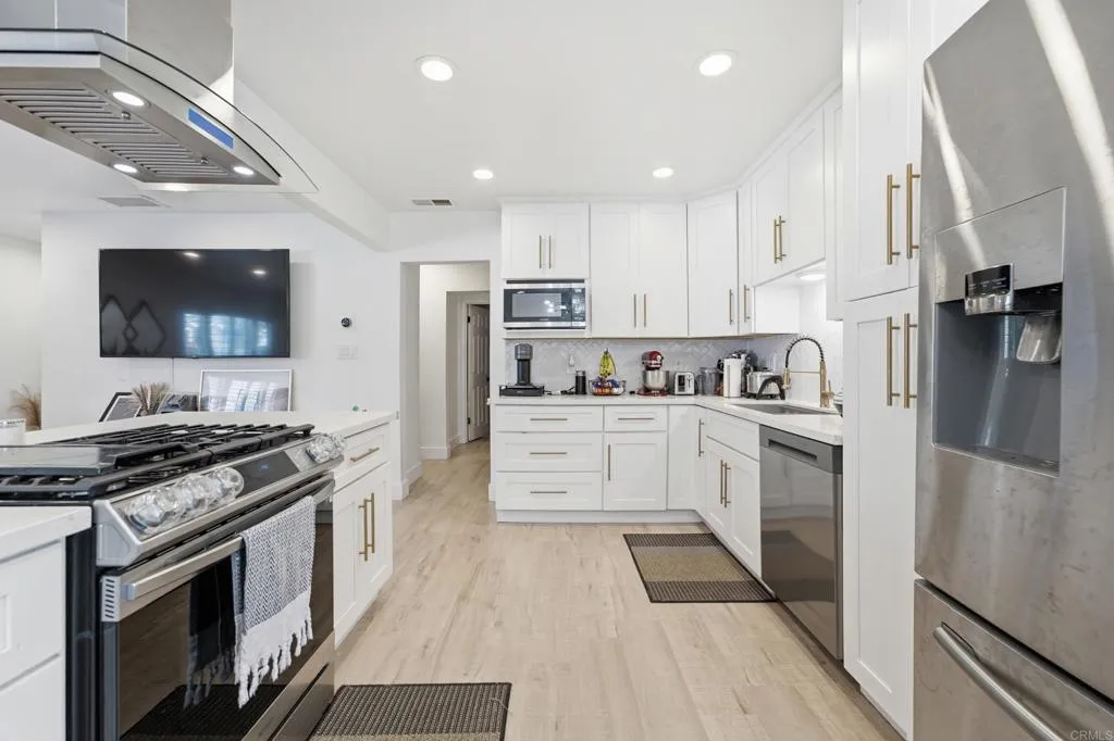 https://cdn.realtyfeed.com/cdn/127/306752912/e88f4c1927d59fb772ea6760bf42cea1.webp