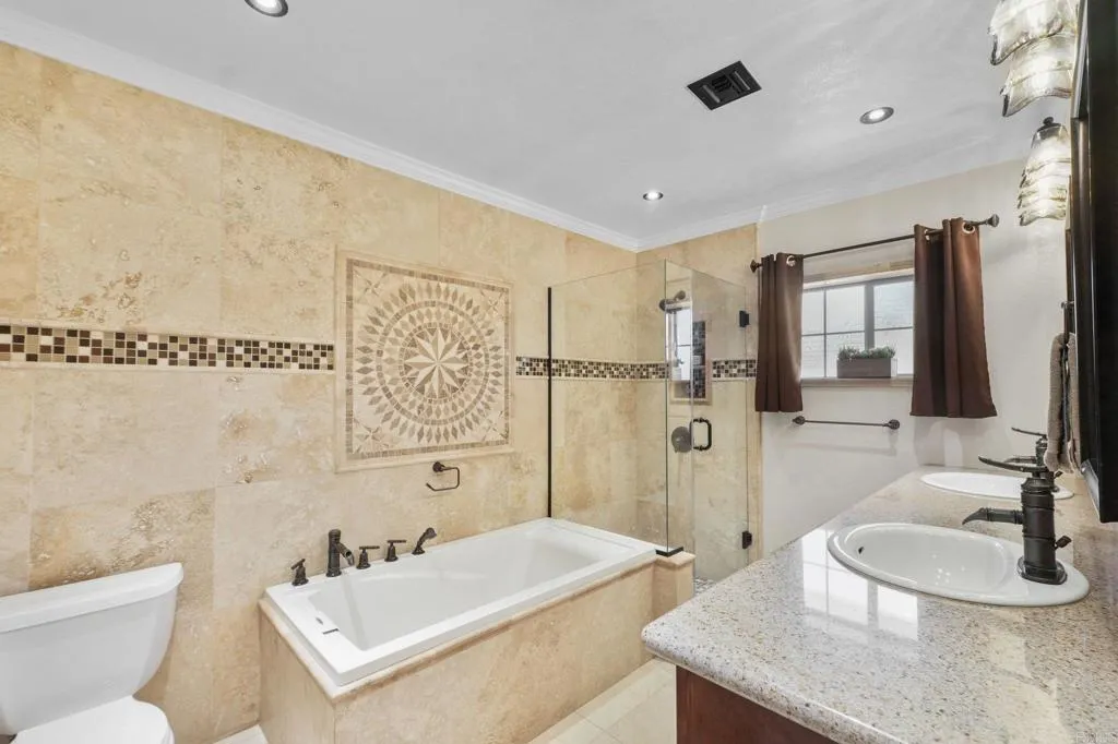 https://cdn.realtyfeed.com/cdn/127/306752915/5f322b4bc7aee0bcd0654b36e1d68bdf.webp