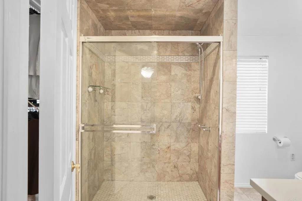 https://cdn.realtyfeed.com/cdn/127/306752915/97620d9c90fcc49a08f6641878499a26.webp