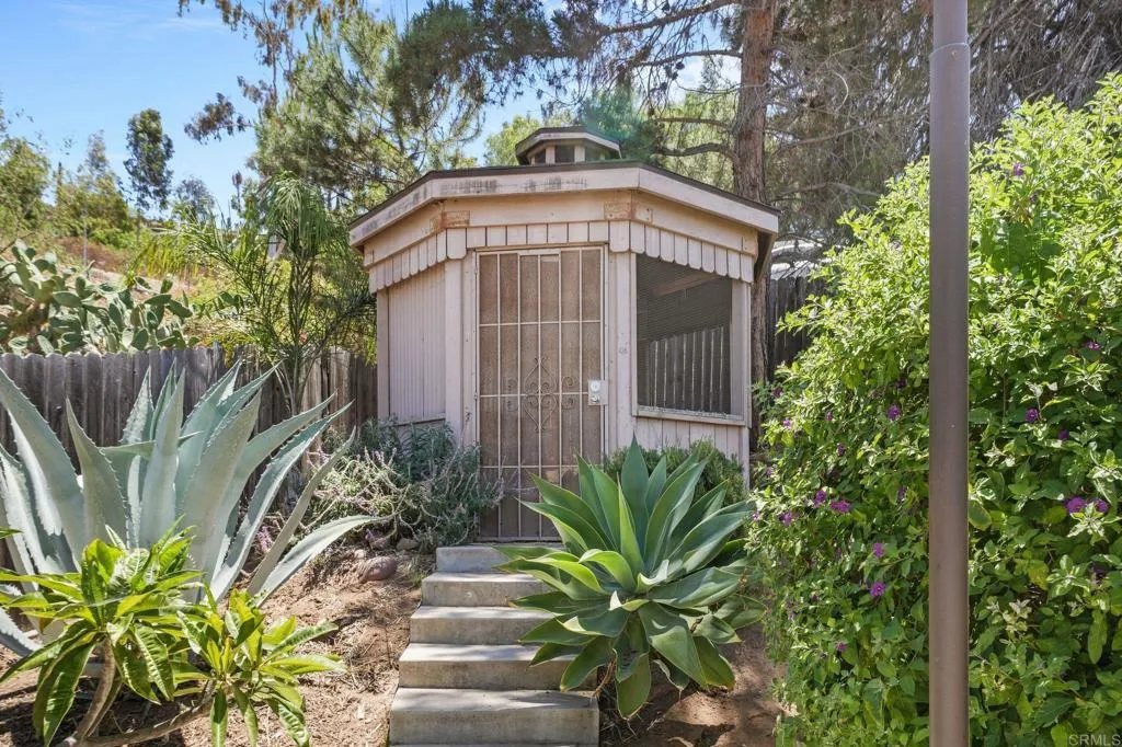 https://cdn.realtyfeed.com/cdn/127/306752915/9e1f91addf1f24710d5cd884723414f6.webp
