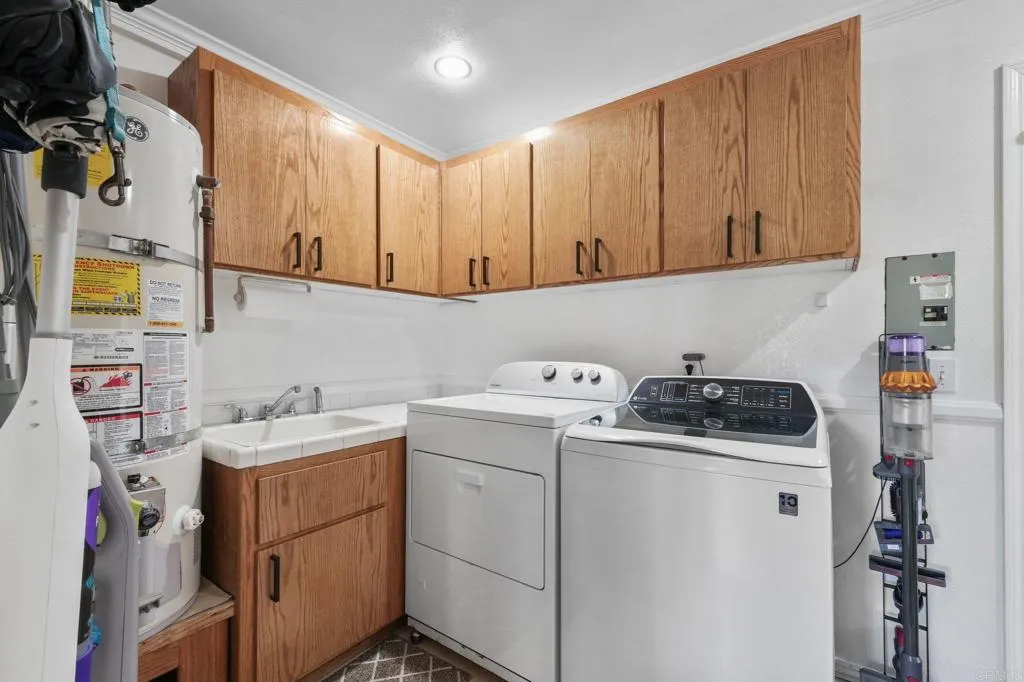 https://cdn.realtyfeed.com/cdn/127/306752915/c428722346279e9dc7ee3dbfeb2cbad6.webp