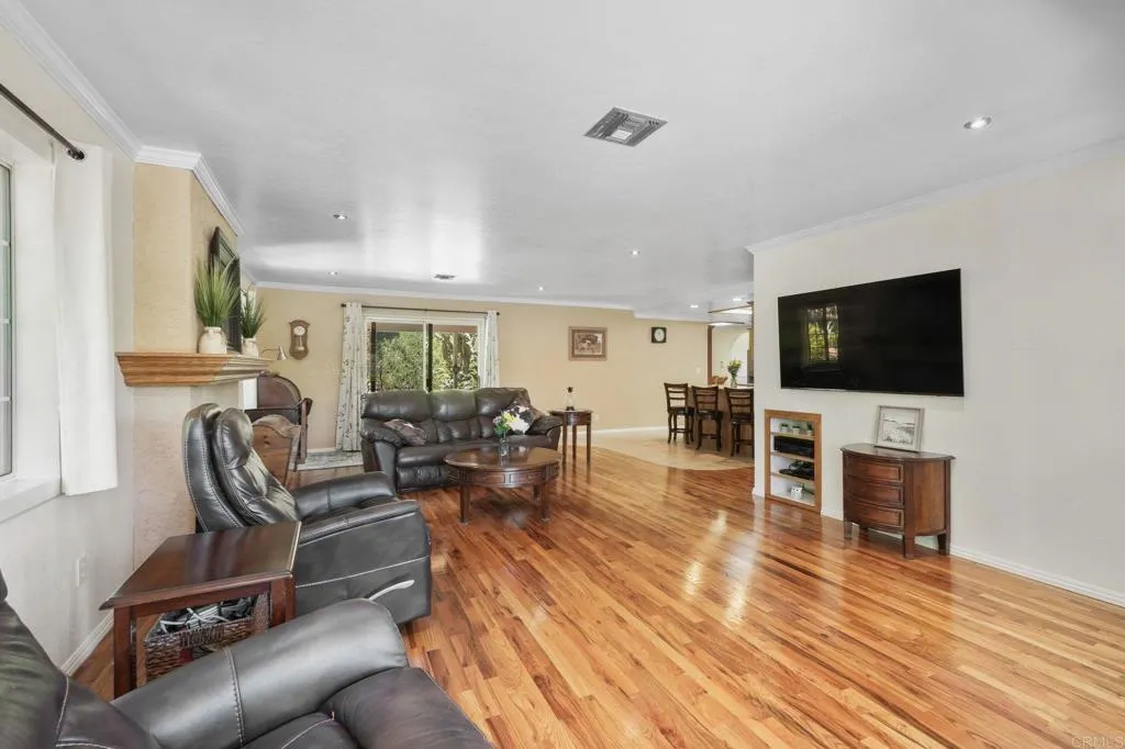 https://cdn.realtyfeed.com/cdn/127/306752915/d862e078a362edc0d5f70cc10d7e7be3.webp