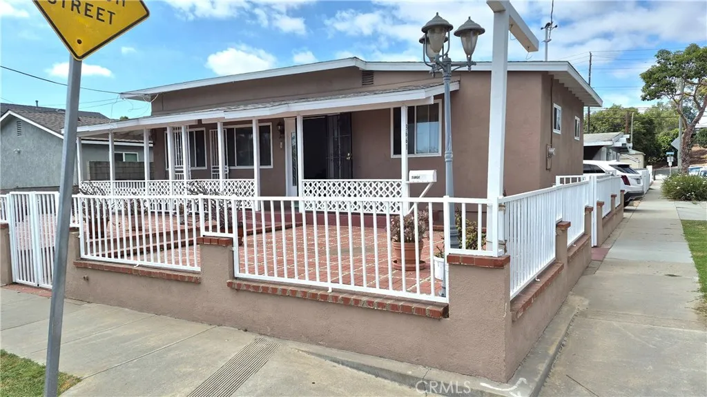 3661 Seabright Avenue, Long Beach, CA 90810 - Photo 4 of 38, Long Beach, CA