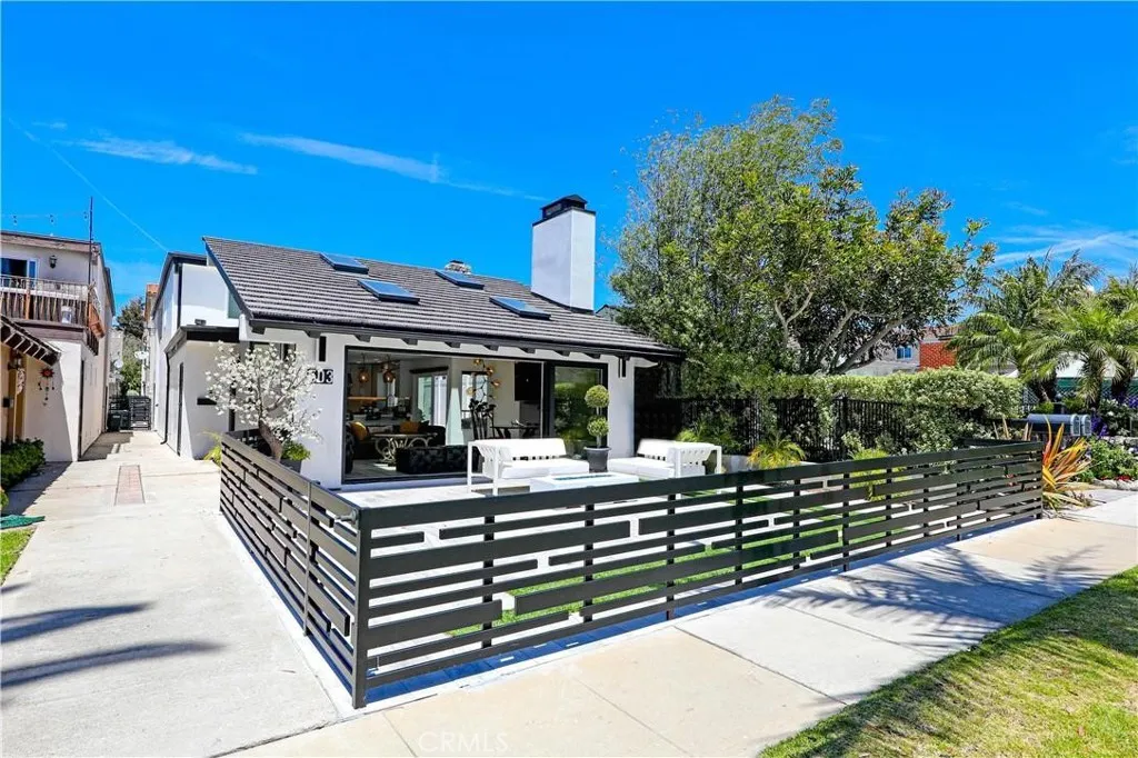 503 Marguerite, Corona del Mar, CA 92625 - Main photo, Corona Del Mar, CA
