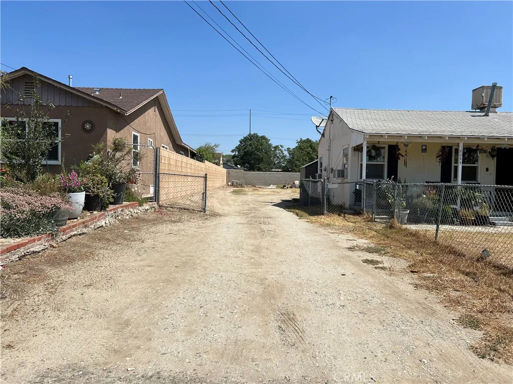 18044 Valencia, Fontana, CA 92335 - Photo 2 of 23, Fontana, CA